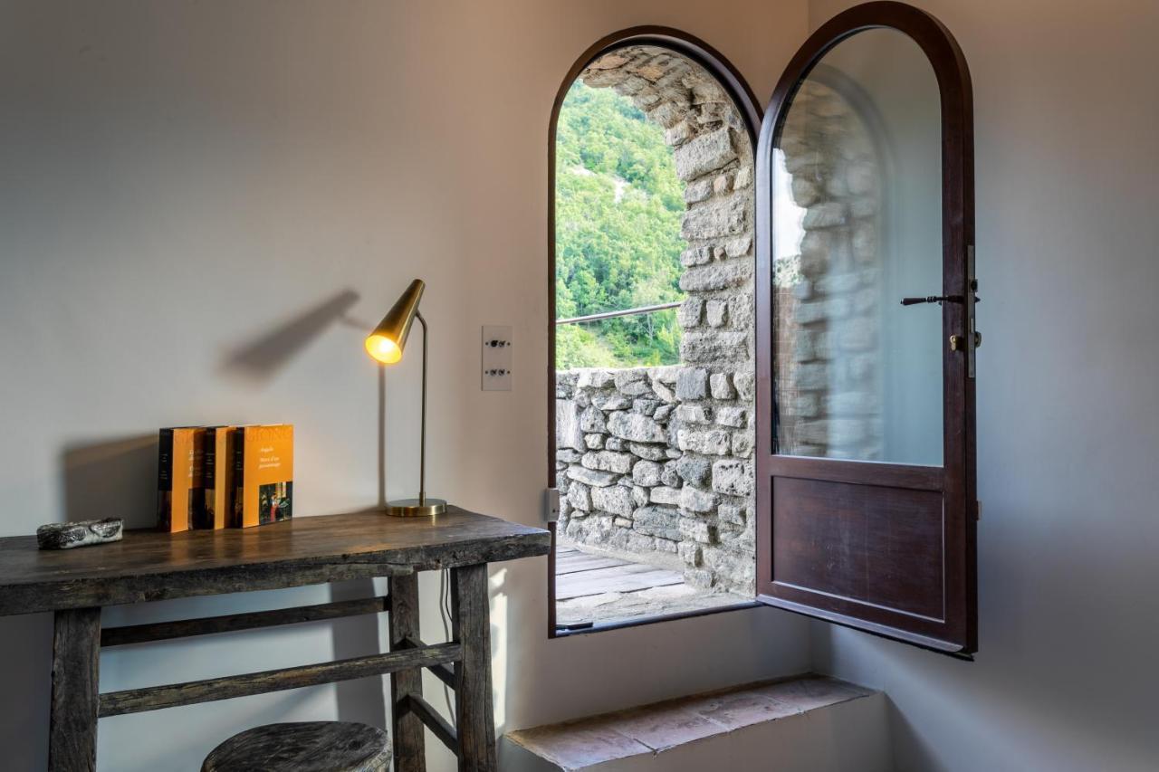 Le Domaine Du Castellas Sivergues Eksteriør billede