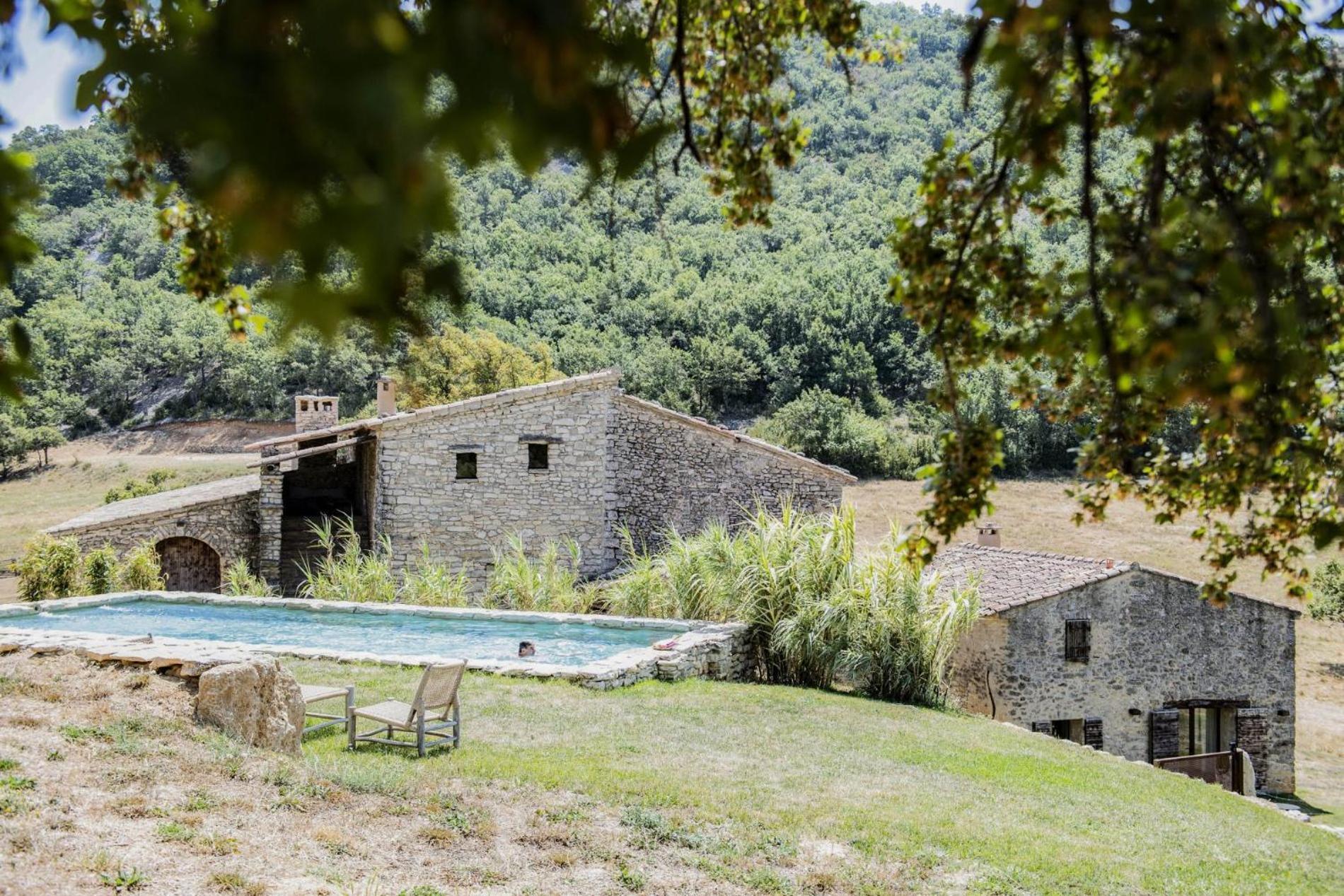 Le Domaine Du Castellas Sivergues Eksteriør billede
